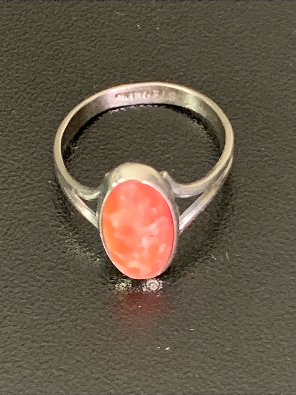 Vintage 925 Sterling Silver Orange / Red Coral Stone Oval Solitaire Ring  Size 6